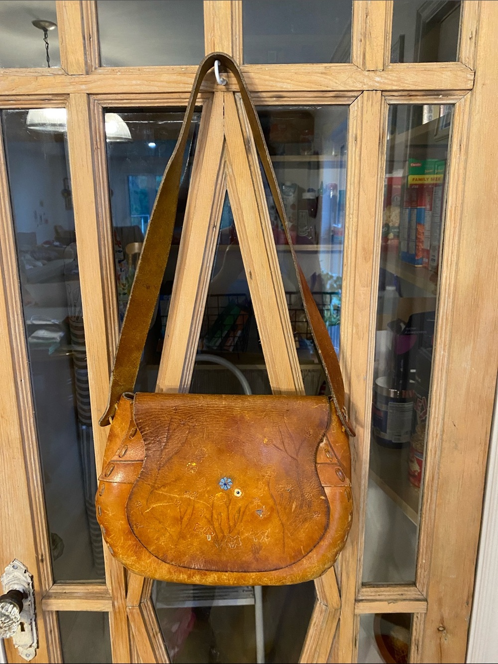 Vintage 70s Boho Hippie Western Festival Hand Tooled Leather Saddle Shoulder Bag